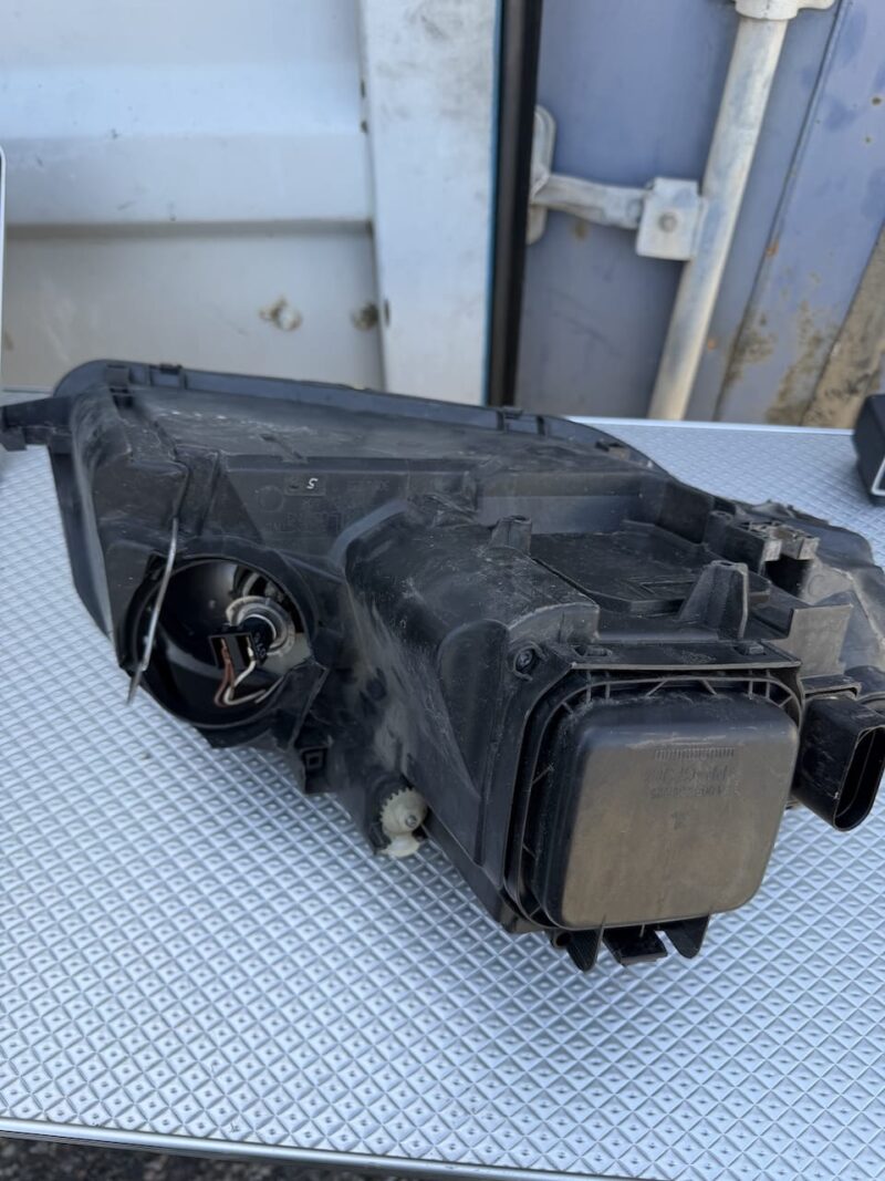 Phare Gauche Audi 0301202201 (2)