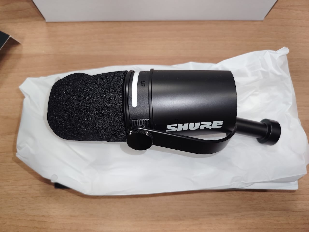 SHURE MV7+ PODCAST KIT (5) SHURE MV7+ PODCAST KIT (5)